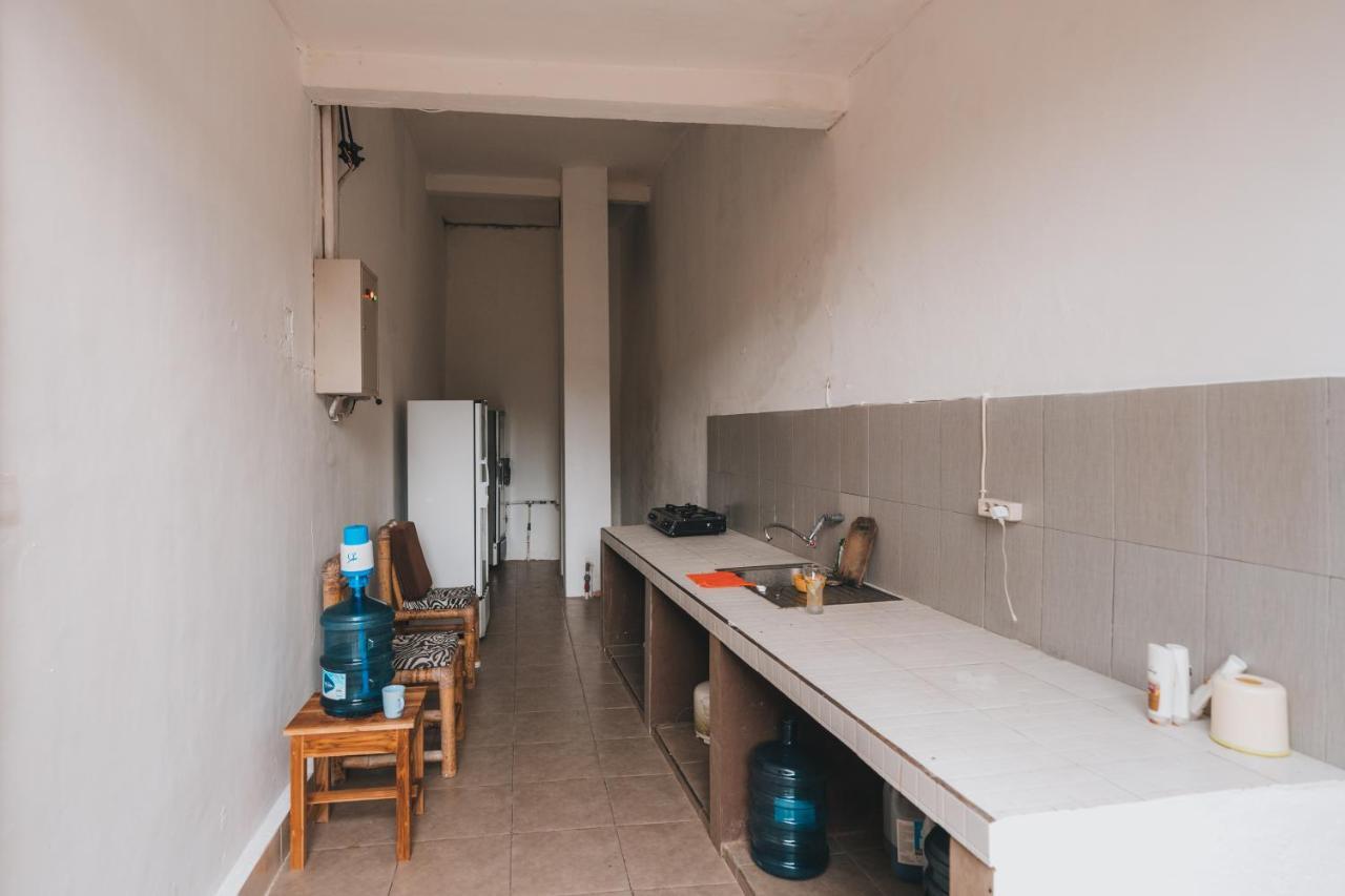 Mong Bungalows Kuta  Luaran gambar